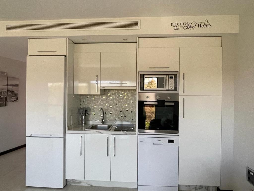 Tecnocordoba II Aparcamiento Privado Gratuito Y Piscina Lägenhet Exteriör bild